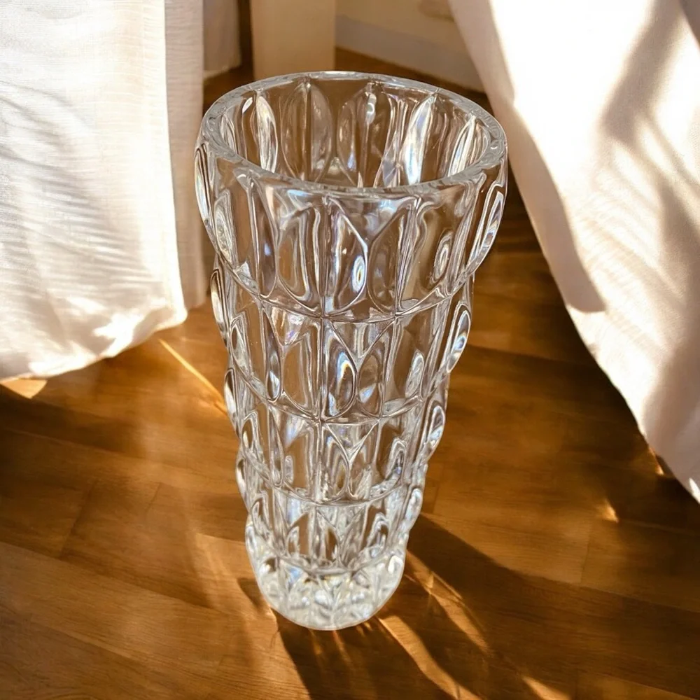 Vintage Fostoria Crystal Vase 4.75” tall